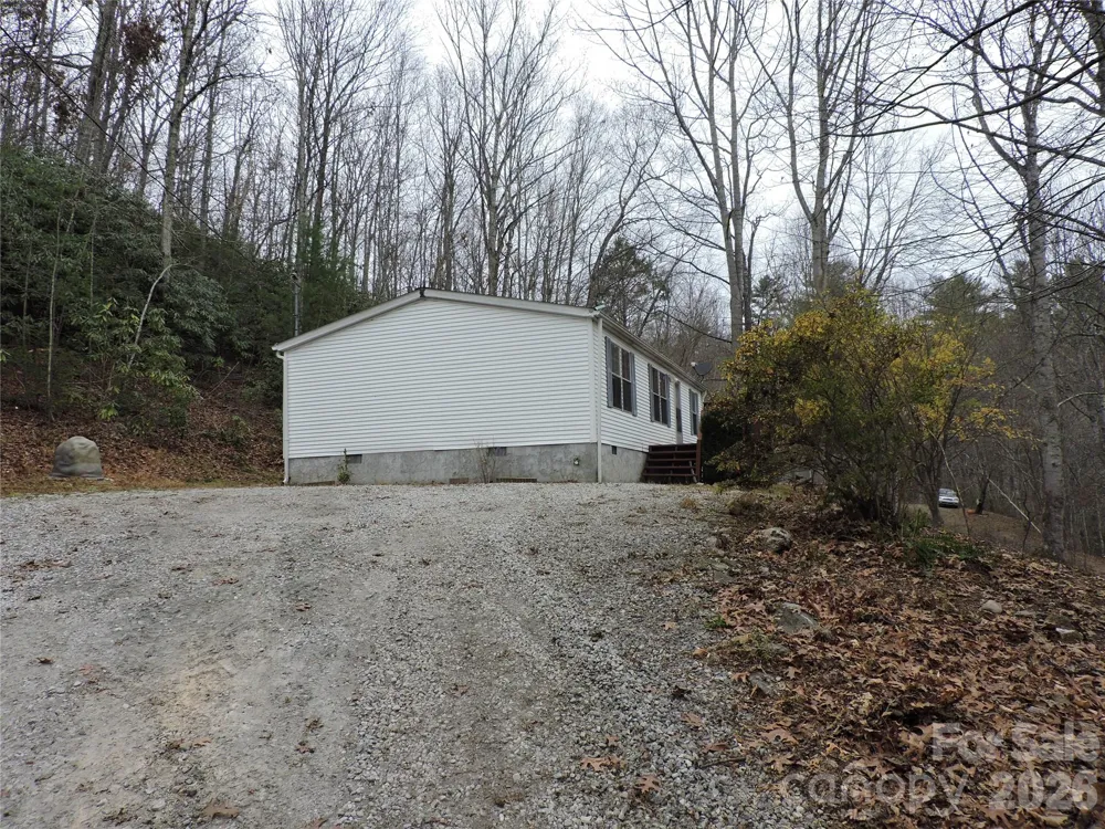 2271 Gouges Creek Road Spruce Pine, NC 28777