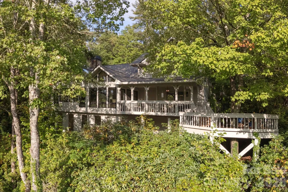 940 Winding Creek Road Sapphire, NC 28774