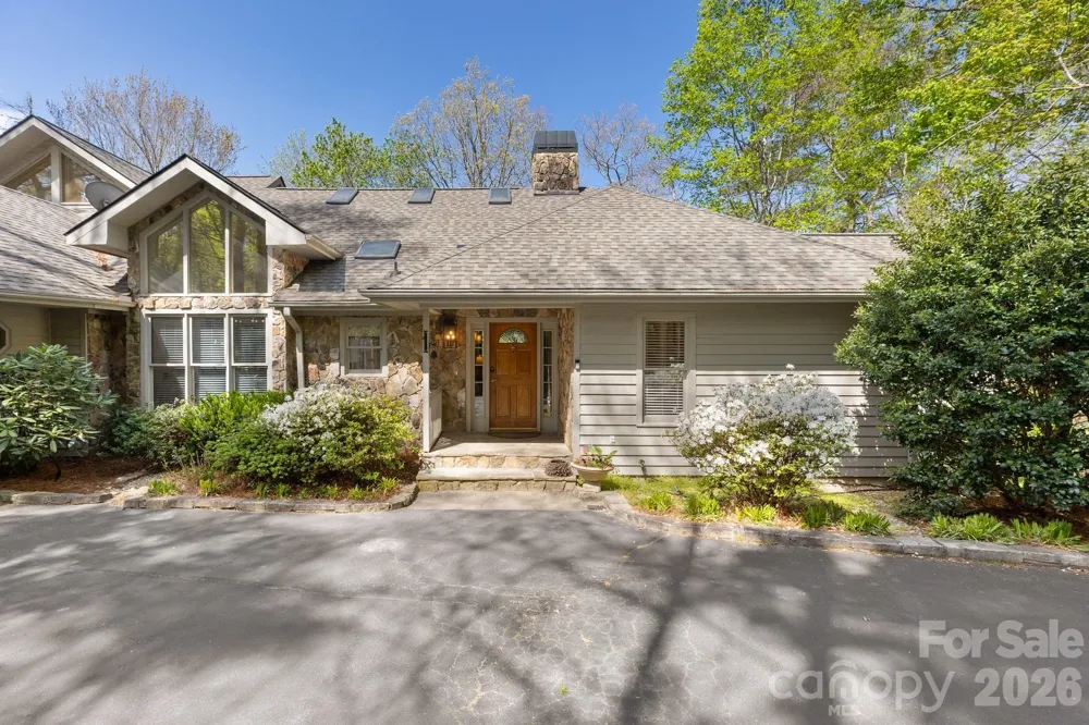 940 Winding Creek Road Sapphire, NC 28774