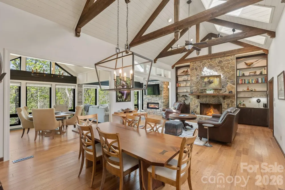 940 Winding Creek Road Sapphire, NC 28774