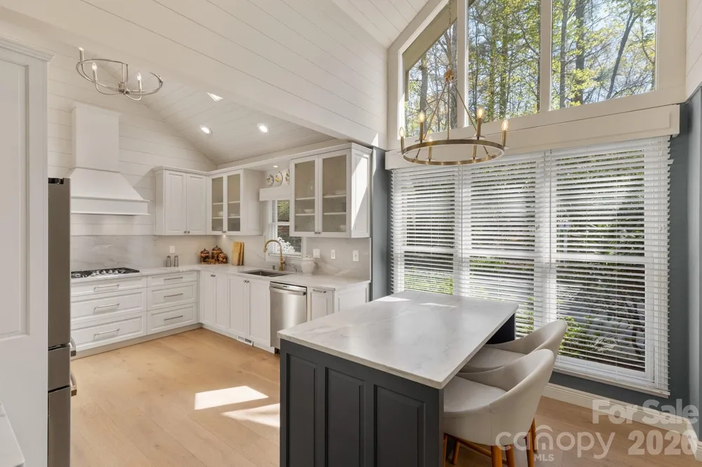 940 Winding Creek Road Sapphire, NC 28774