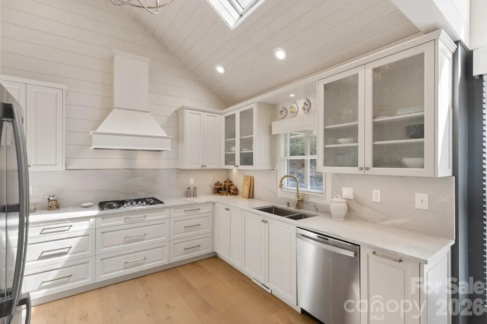 940 Winding Creek Road Sapphire, NC 28774