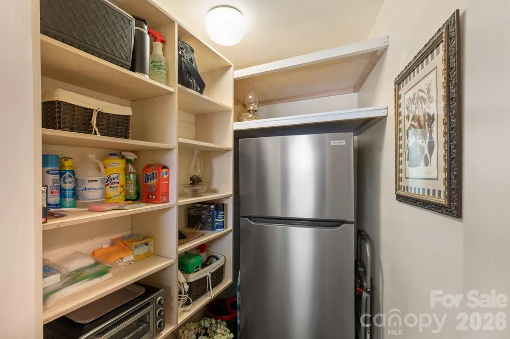 940 Winding Creek Road Sapphire, NC 28774