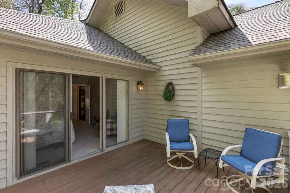 940 Winding Creek Road Sapphire, NC 28774