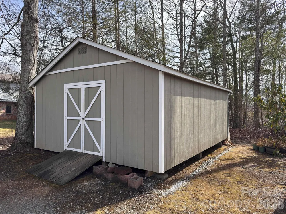 35 Azalea Drive Spruce Pine, NC 28777