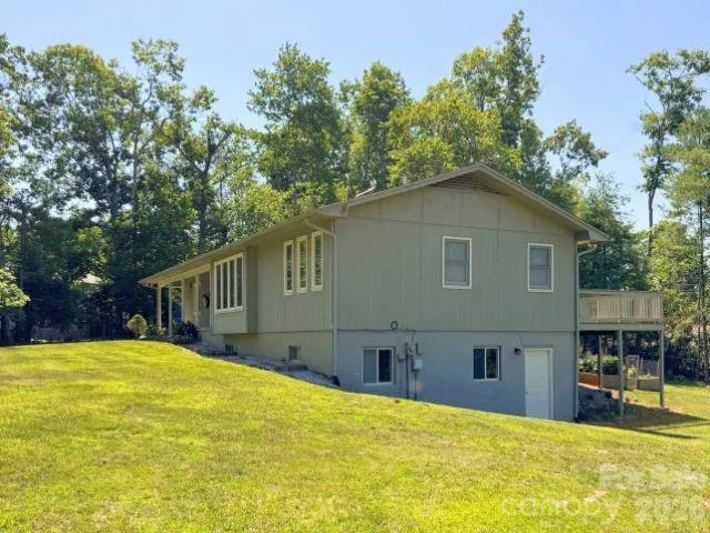 35 Azalea Drive Spruce Pine, NC 28777