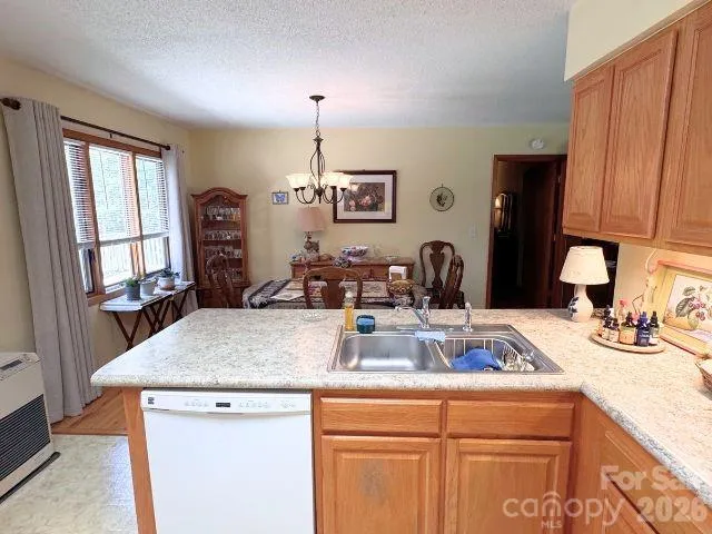 35 Azalea Drive Spruce Pine, NC 28777
