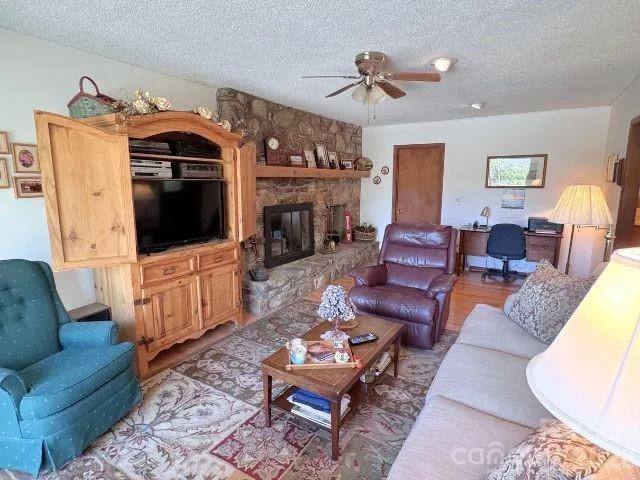 35 Azalea Drive Spruce Pine, NC 28777