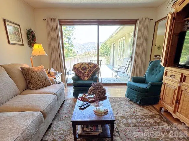 35 Azalea Drive Spruce Pine, NC 28777