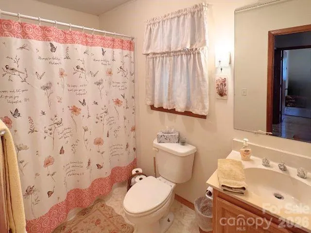 35 Azalea Drive Spruce Pine, NC 28777