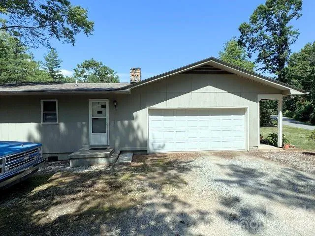 35 Azalea Drive Spruce Pine, NC 28777
