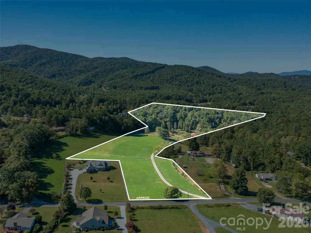 1050 Dale Road Spruce Pine, NC 28777