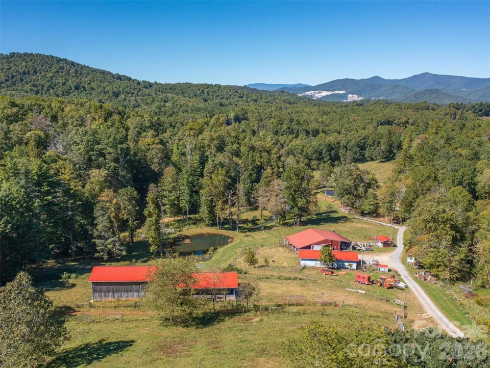 1050 Dale Road Spruce Pine, NC 28777