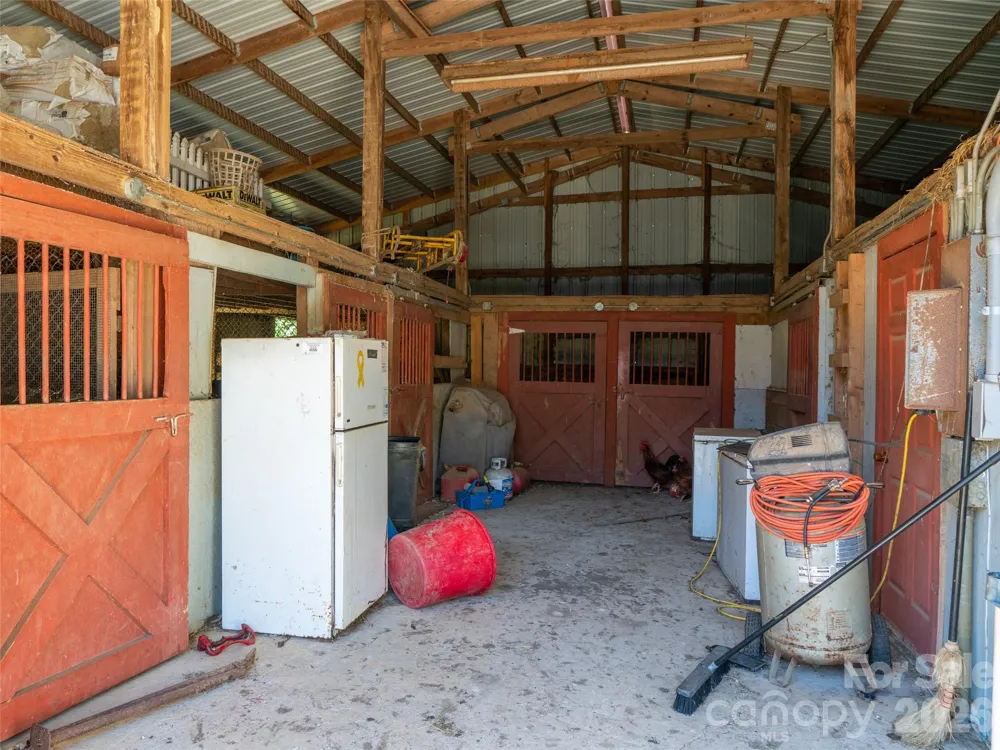 1050 Dale Road Spruce Pine, NC 28777