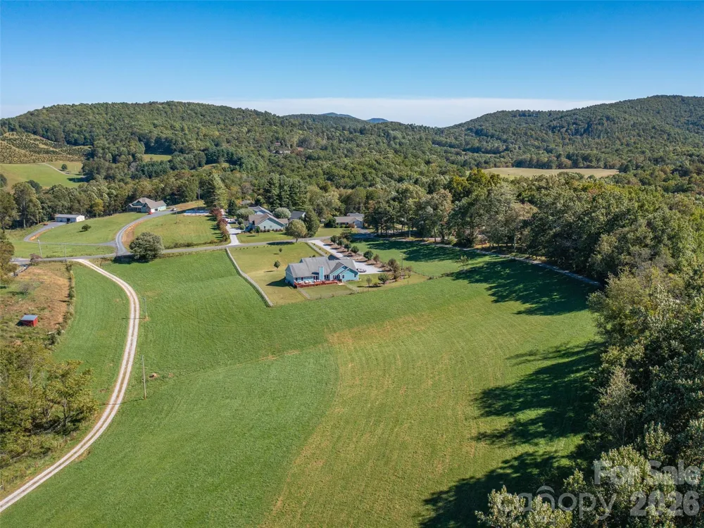 1050 Dale Road Spruce Pine, NC 28777