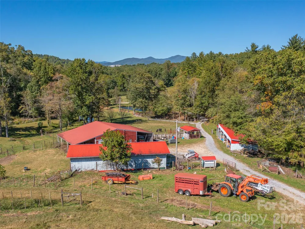 1050 Dale Road Spruce Pine, NC 28777