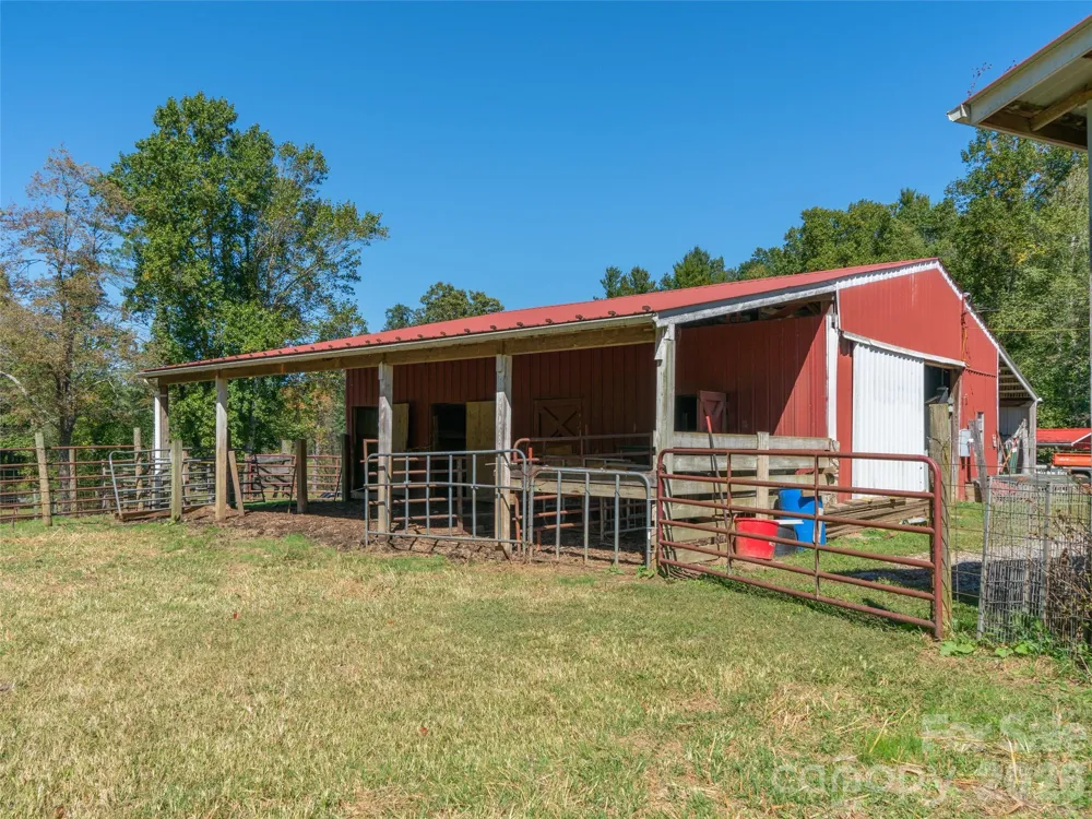 1050 Dale Road Spruce Pine, NC 28777