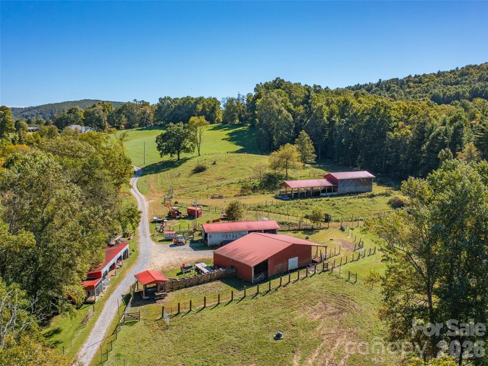 1050 Dale Road Spruce Pine, NC 28777