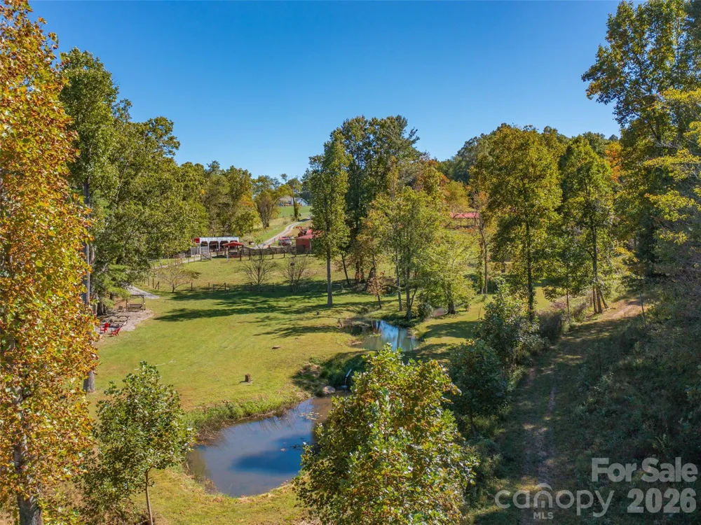 1050 Dale Road Spruce Pine, NC 28777