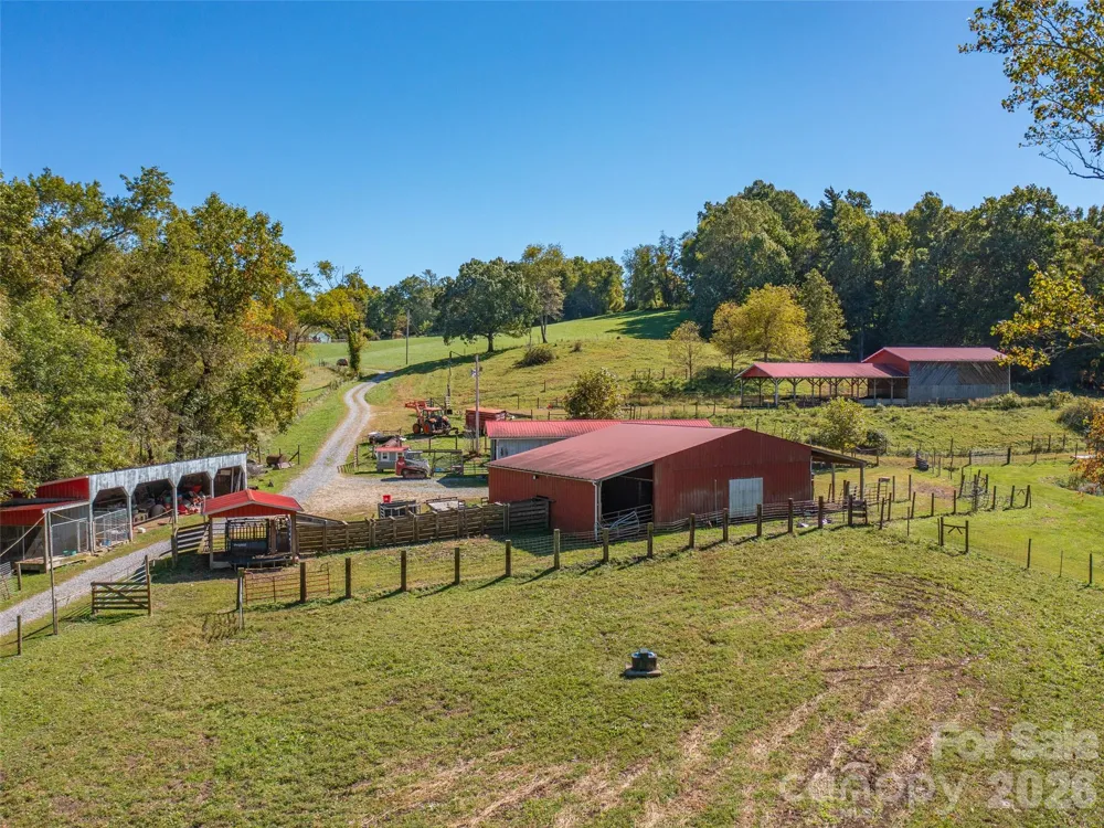 1050 Dale Road Spruce Pine, NC 28777