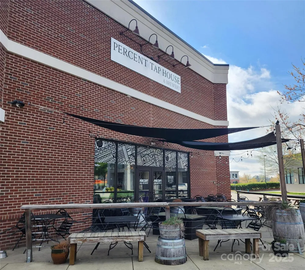6423 Town Hall Place Harrisburg, NC 28075