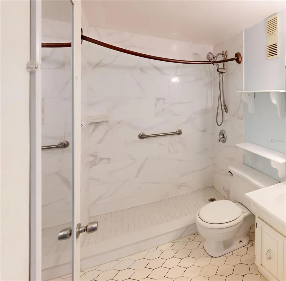 404 E ORLANDO AVENUE #8B Ocoee, FL 34761