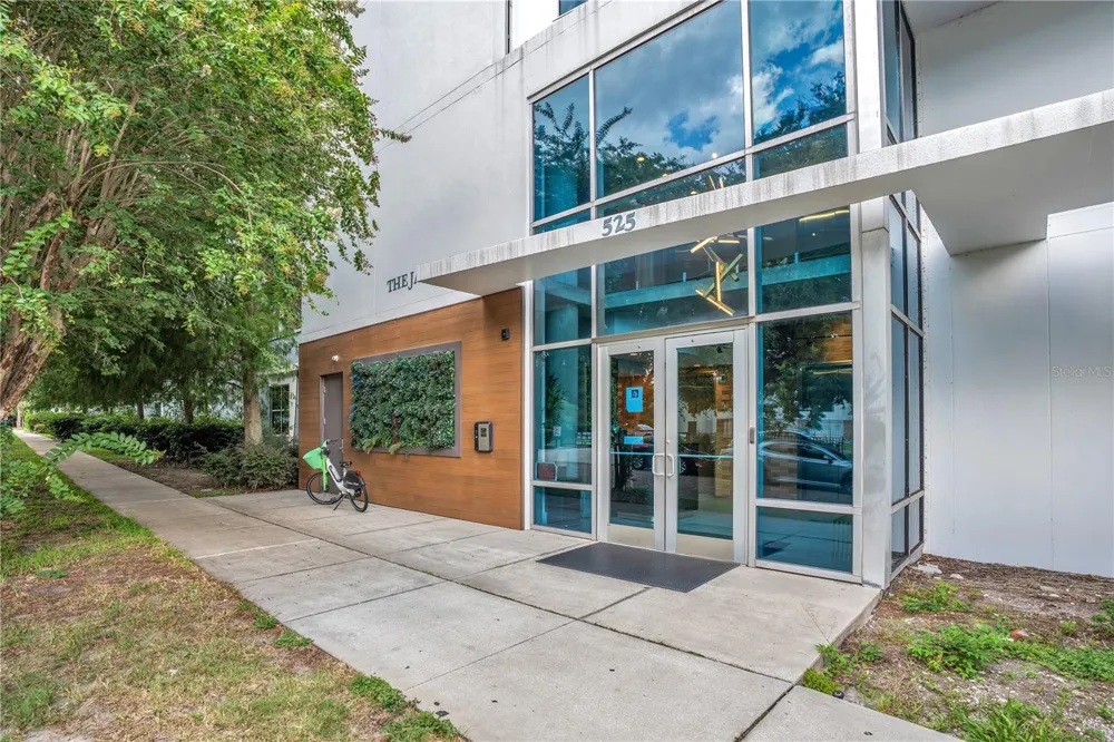 525 E JACKSON STREET #509 Orlando, FL 32801