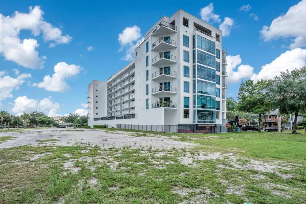 525 E JACKSON STREET #509 Orlando, FL 32801