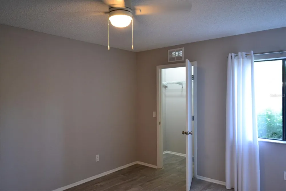 135 W CYPRESS COURT Oldsmar, FL 34677