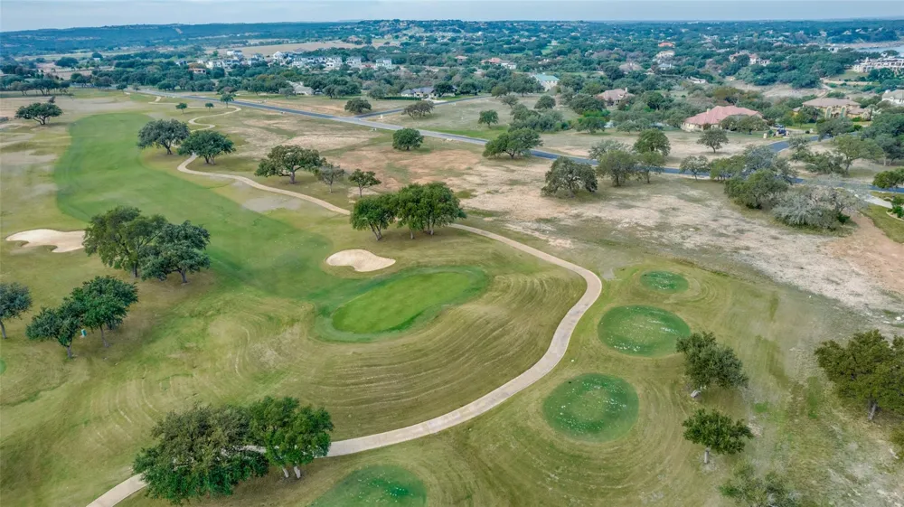 2711 Cliff Point Spicewood, TX 78669
