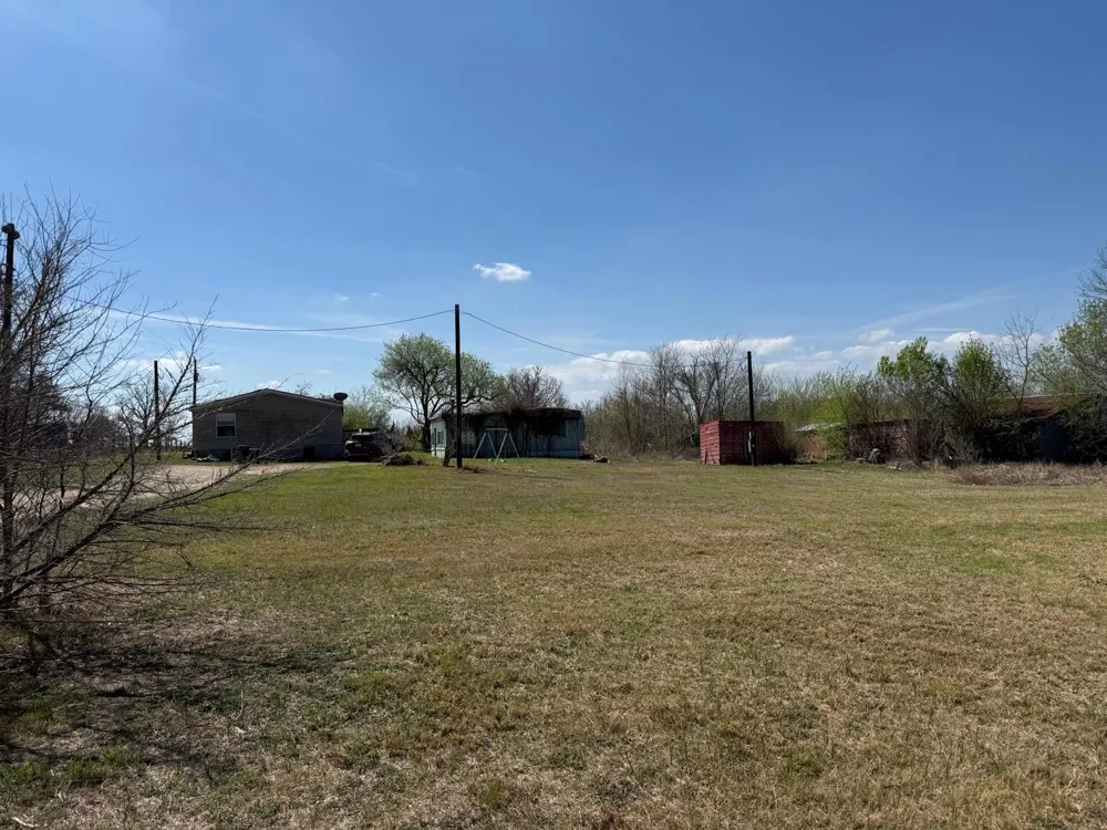 226 St Jude Lane Bellville, TX 77418
