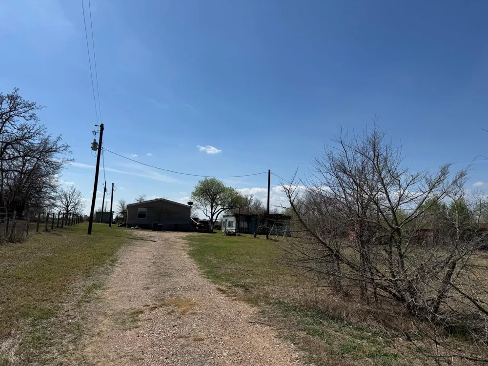 226 St Jude Lane Bellville, TX 77418
