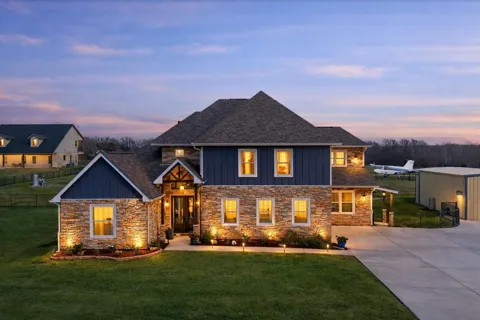 24 Longhorn Loop