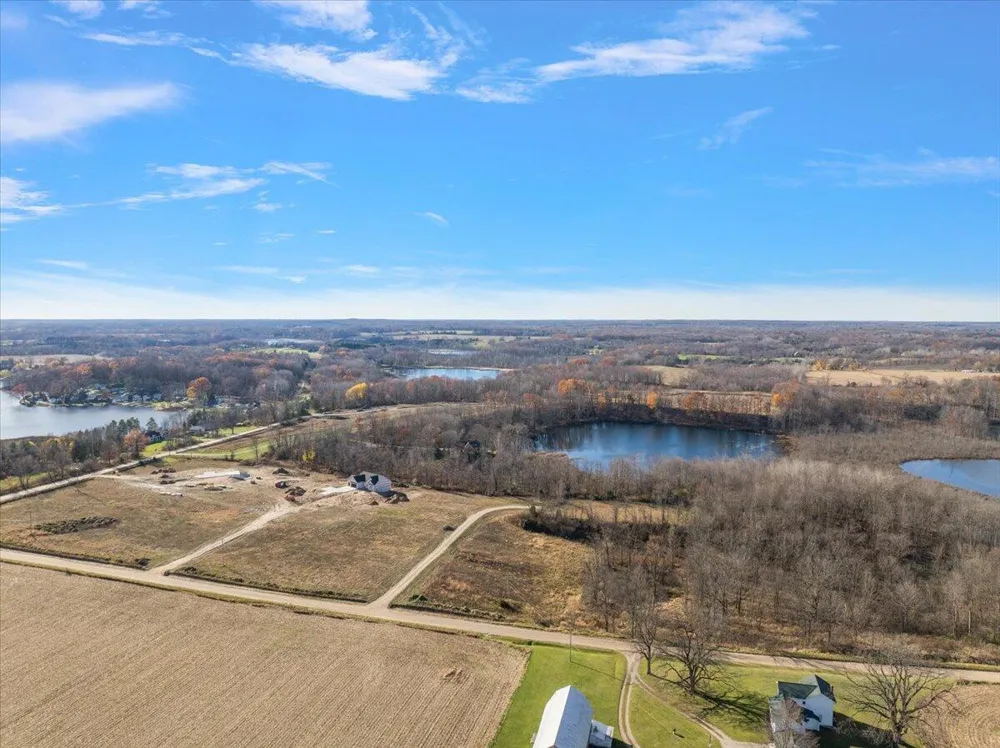 8377 Mcarthur Avenue NE Belding, MI 48809