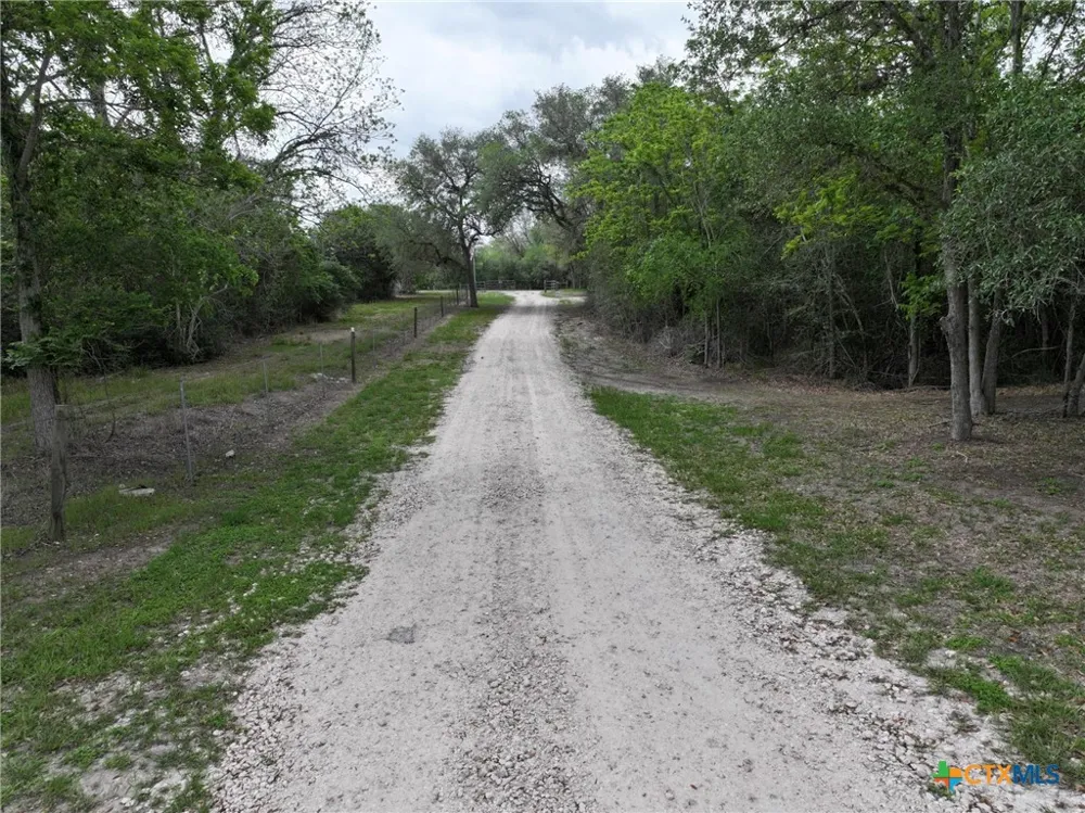 838 E. Oak St. Goliad, TX 77963