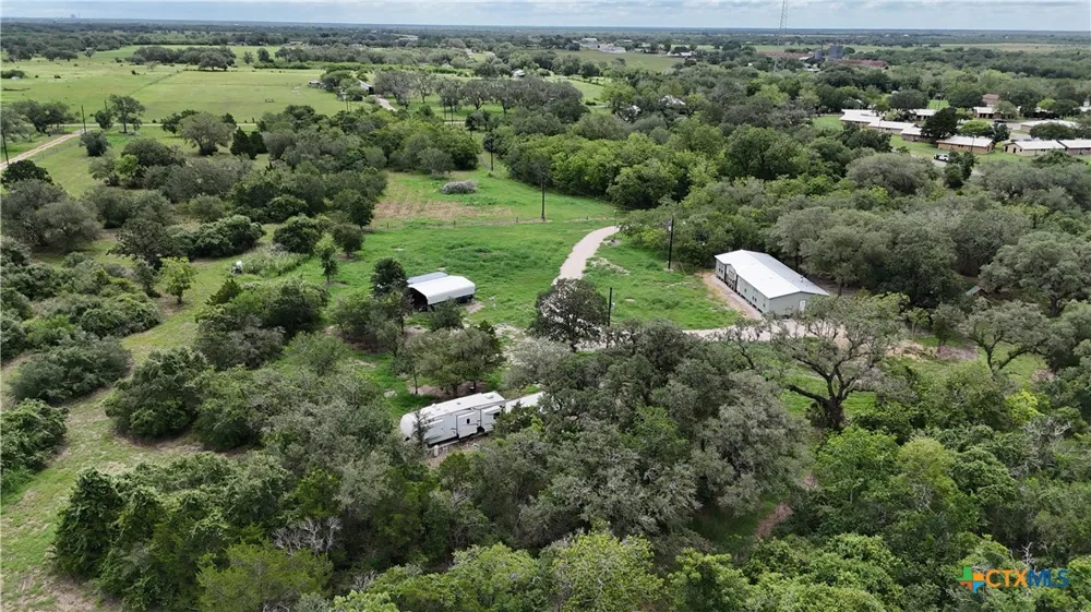 838 E. Oak St. Goliad, TX 77963
