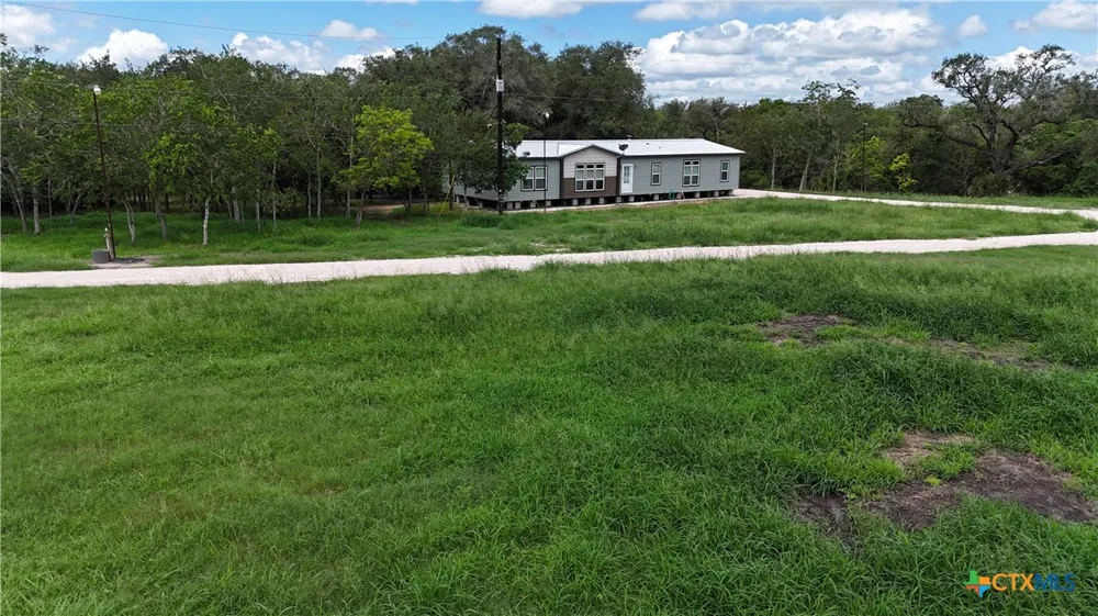 838 E. Oak St. Goliad, TX 77963