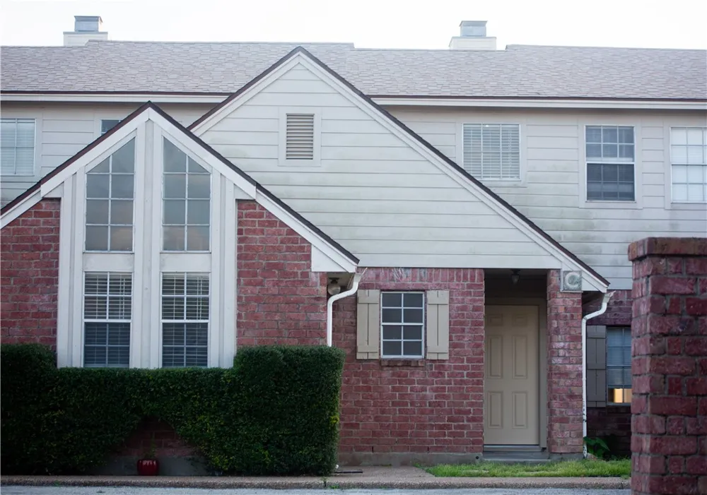 1001 W Bayview Boulevard #C Portland, TX 78374