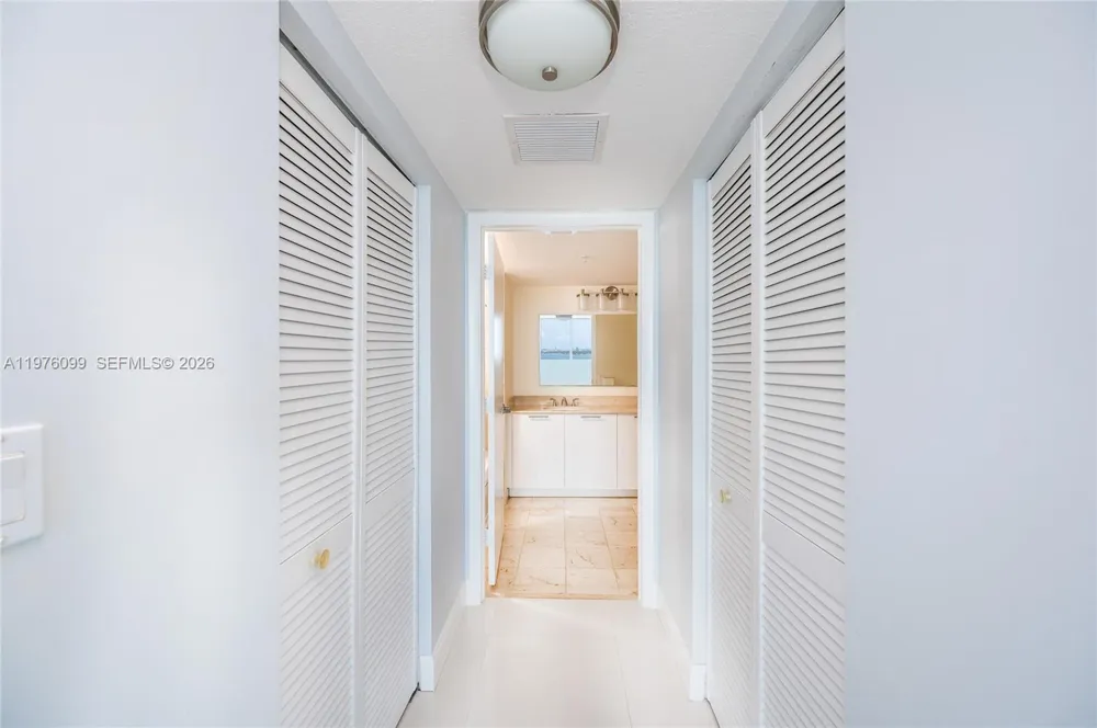 1800 Bayshore Dr #2503 Miami, FL 33132