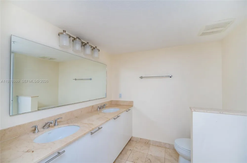 1800 Bayshore Dr #2503 Miami, FL 33132