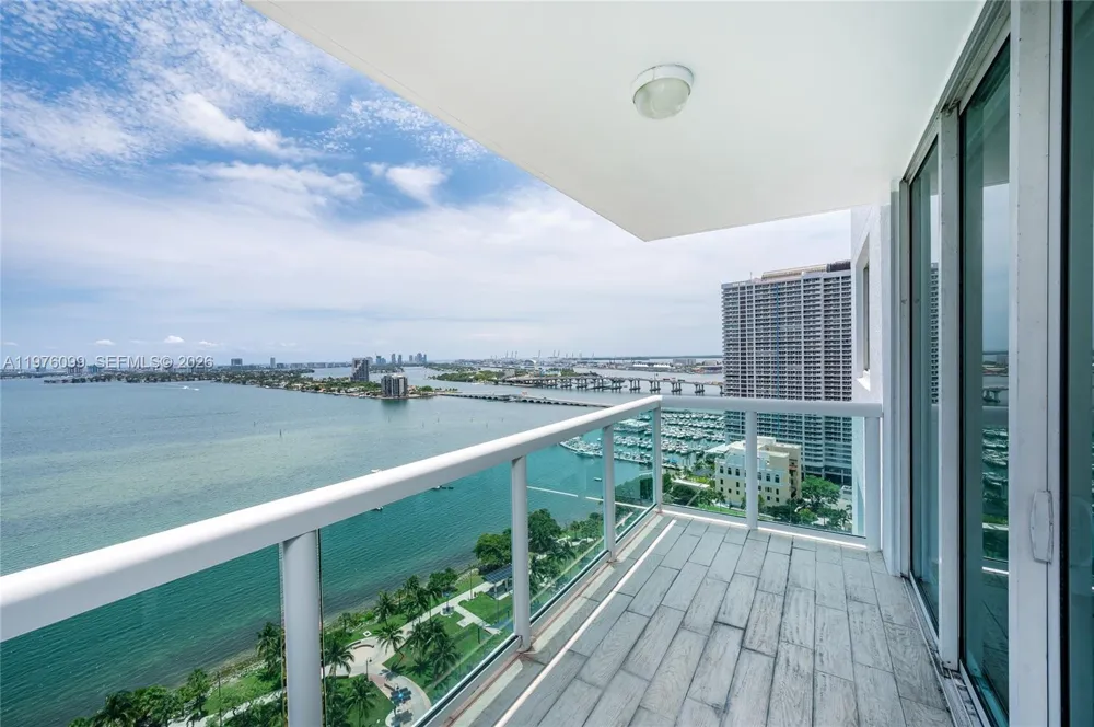 1800 Bayshore Dr #2503 Miami, FL 33132