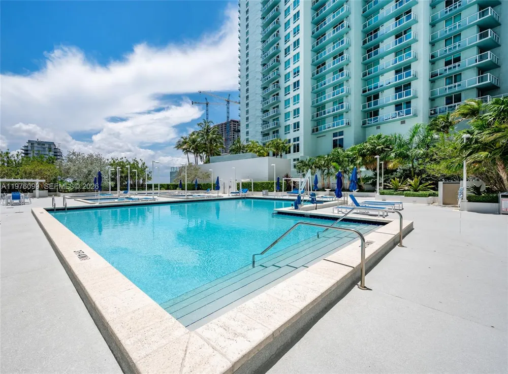 1800 Bayshore Dr #2503 Miami, FL 33132
