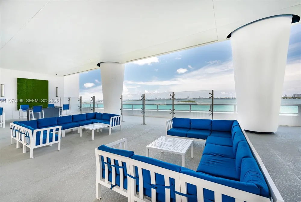 1800 Bayshore Dr #2503 Miami, FL 33132