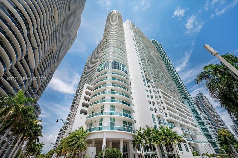 1800 Bayshore Dr #2503 Miami, FL 33132