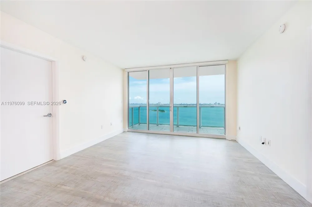 1800 Bayshore Dr #2503 Miami, FL 33132