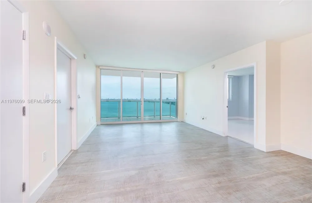 1800 Bayshore Dr #2503 Miami, FL 33132