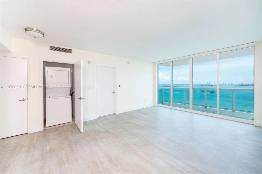1800 Bayshore Dr #2503 Miami, FL 33132
