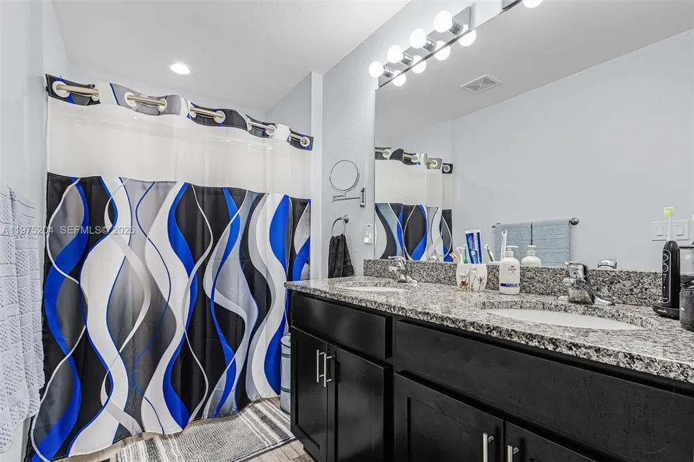 9032 Meadow Circle La Belle, FL 33935