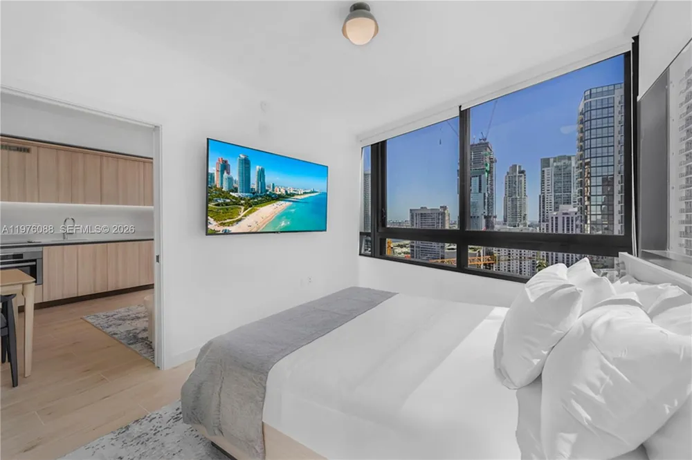 225 Miami #3009 Miami, FL 33128
