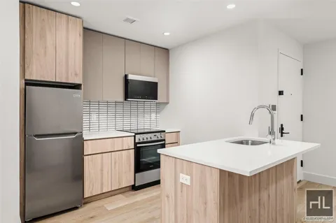 91 Bruckner Boulevard #105